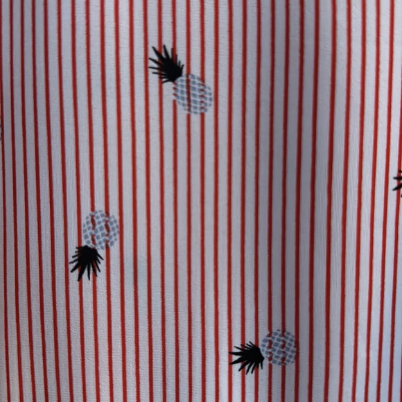 Cute pineapple print blouse - Picture 3 of 3